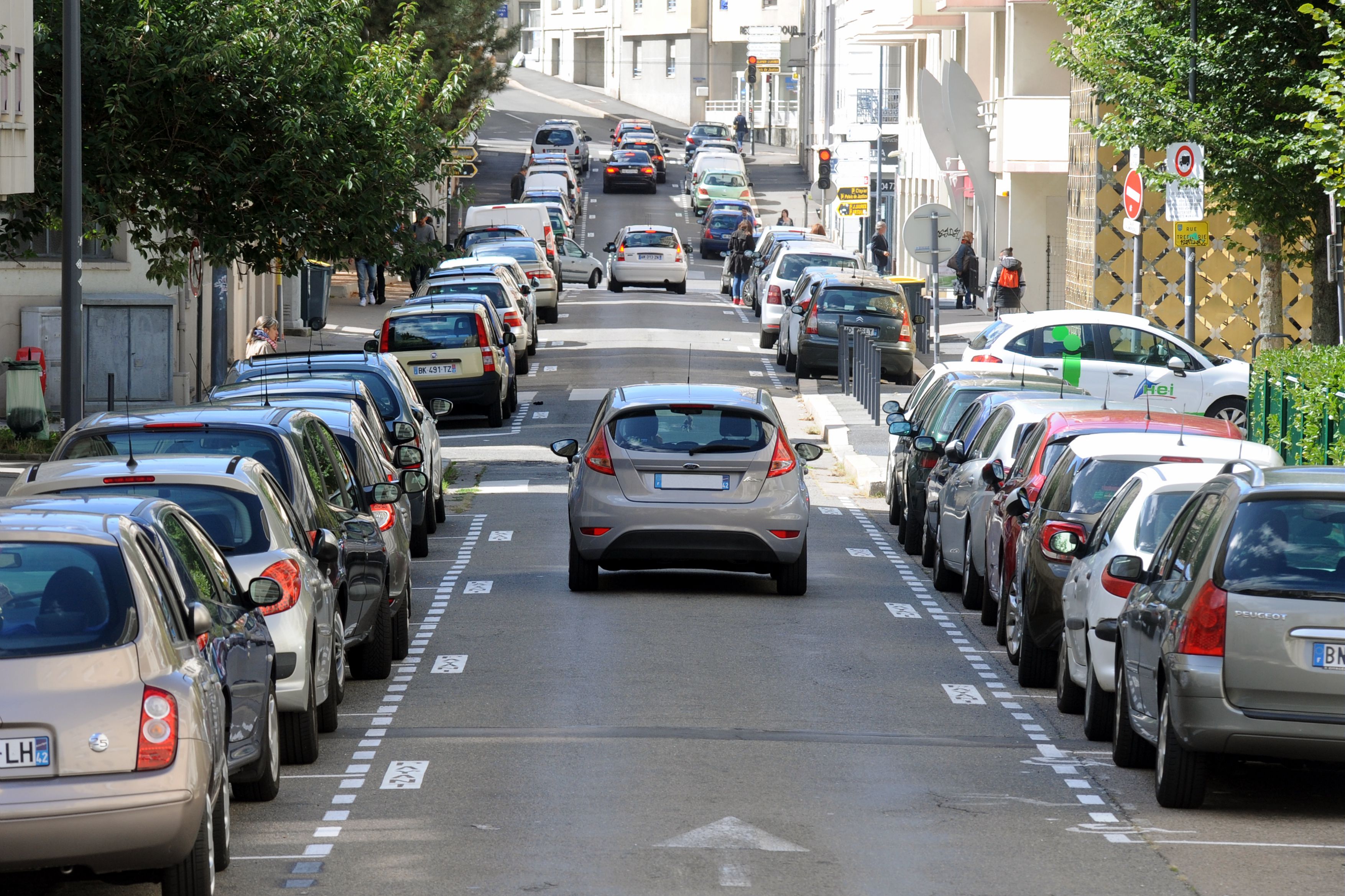 Places de stationnement en surface