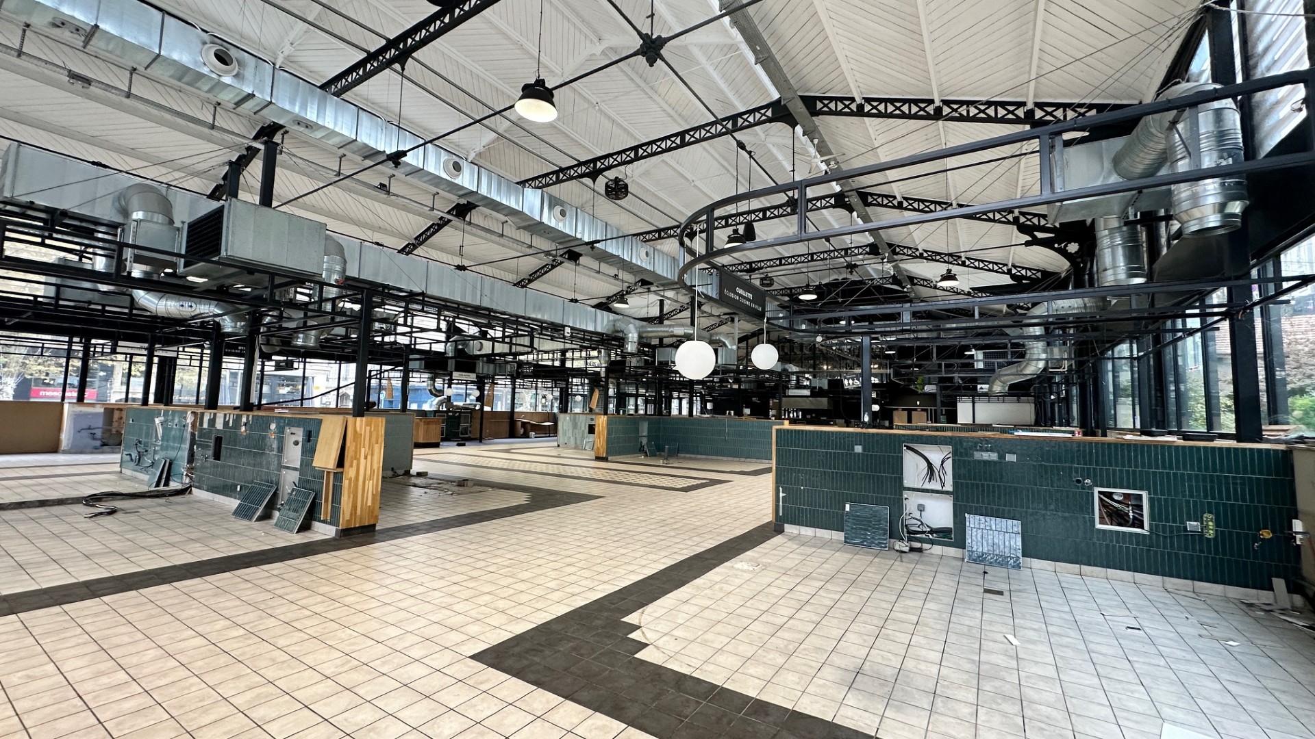 travaux d'une grande halle