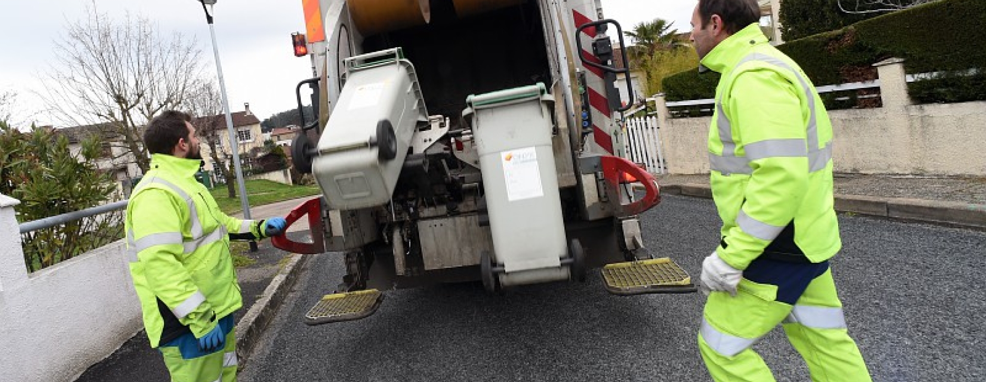 photo de la collecte de déchets à saint-etienne