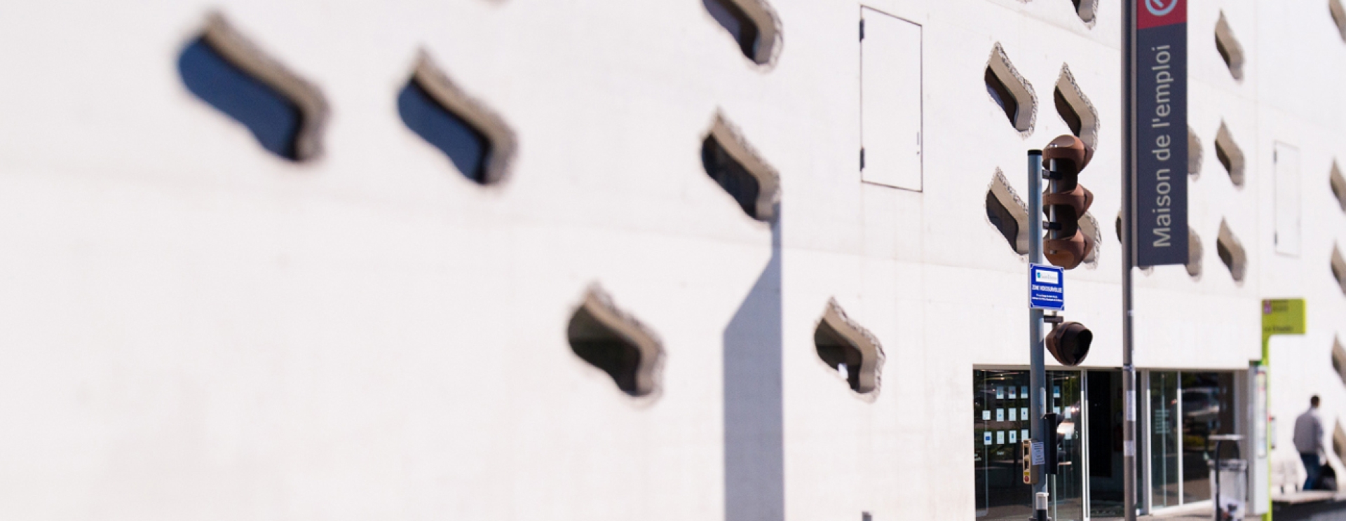 bâtiment maison de l'emploi 