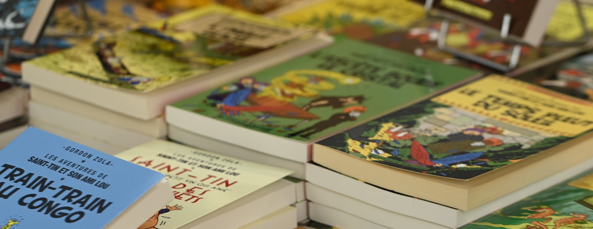 plusieurs bandes dessinées