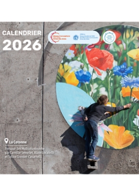 calendrier 2026 - une femme qui dessine une fresque fleurie sur un mur