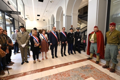 un groupe d'élus - Agrandir l'image 1 sur 5, fenêtre modale
