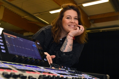 Portrait d'Ana Ka - Agrandir l'image, fenêtre modale