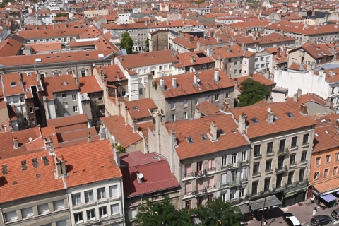 ensemble d'immeubles et maisons de ville