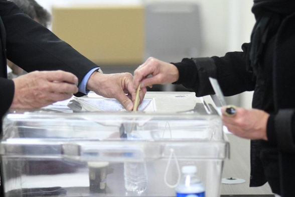 urne de bureau de vote - Agrandir l'image, fenêtre modale