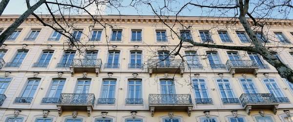 Façade d'immeuble - centre-ville de Saint-Étienne