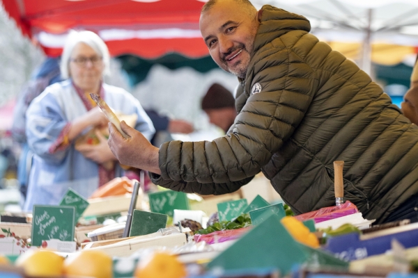 Marché de plein air à Fauriel
