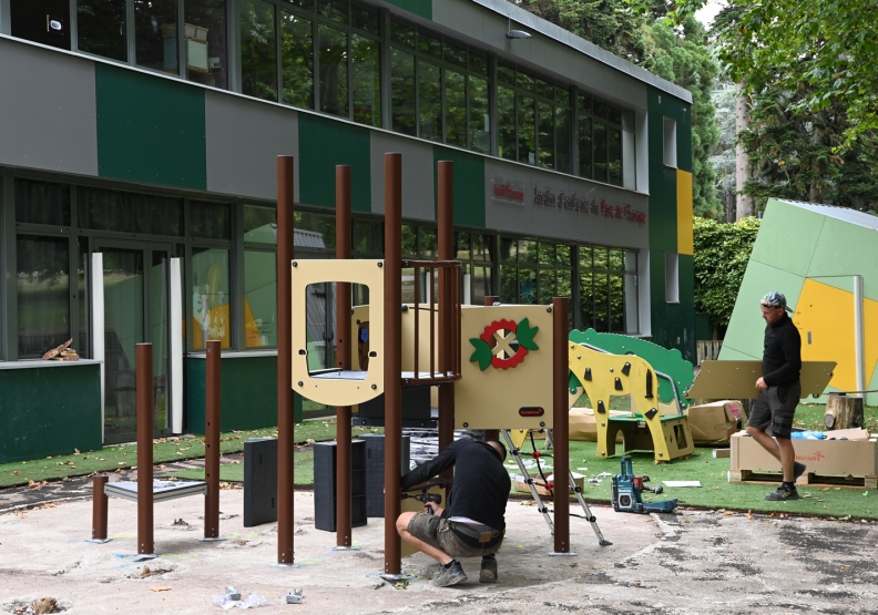 installation de jeux pour enfants - Agrandir l'image, fenêtre modale