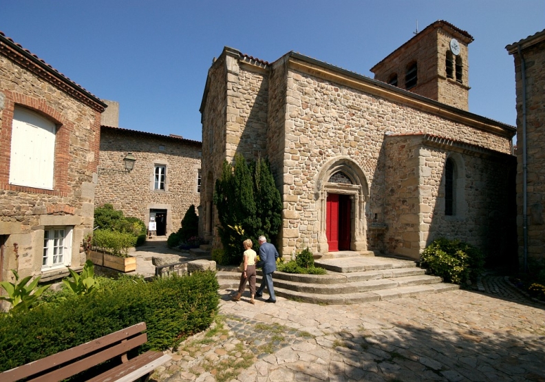 Eglise de Saint-Victor - Agrandir l'image, fenêtre modale