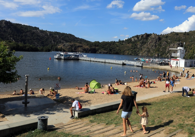 Base nautique de Saint-Victor-sur-Loire - Agrandir l'image, fenêtre modale